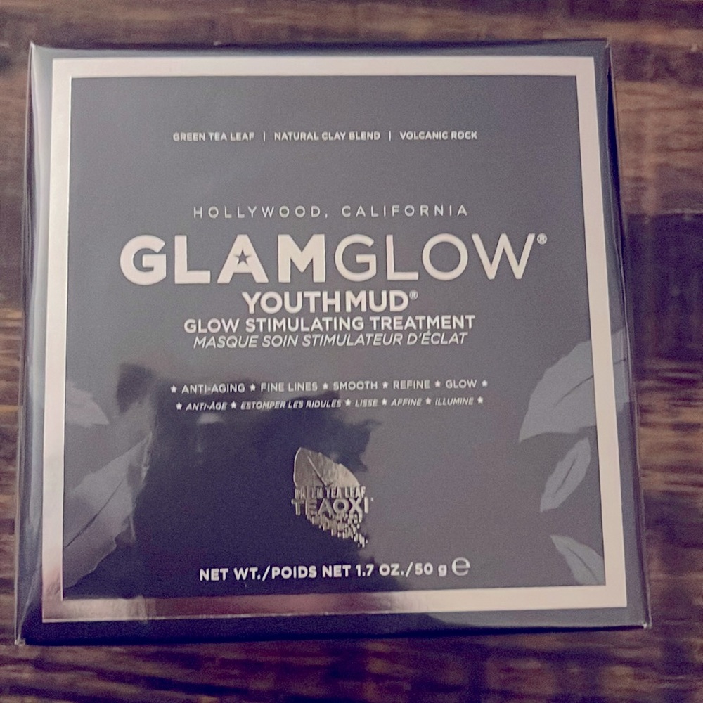 Glam Glow YOUTH MUD